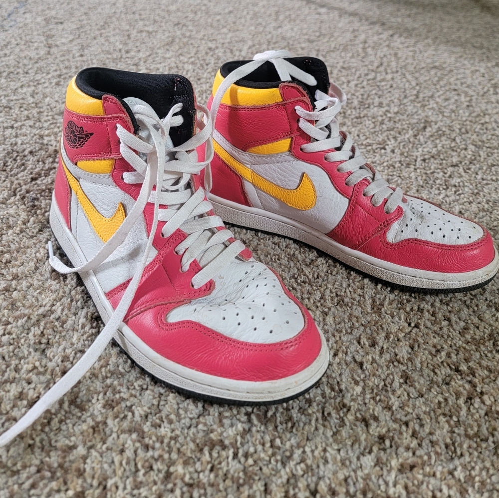 Jordan A1 Retro High OG Light Fusion Red